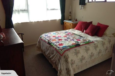 Photo of property in 4 Giles Way, Tanners Point, Katikati, 3177