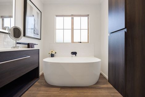 Photo of property in 62 Cairns Crescent, Rototuna, Hamilton, 3210