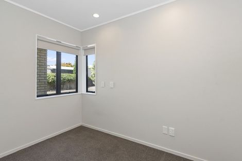 Photo of property in 32 Hastings Place, Hamilton Lake, Hamilton, 3204