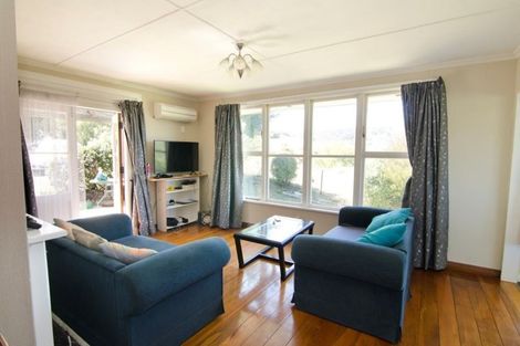 Photo of property in 33 Tamblyn Drive, Lake Roxburgh Village, Roxburgh, 9571