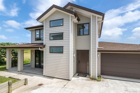 Photo of property in 14 Parkview Drive, Gulf Harbour, Whangaparaoa, 0930