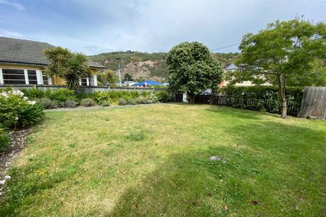 Photo of property in 25 Stoke Street, Sumner, Christchurch, 8081