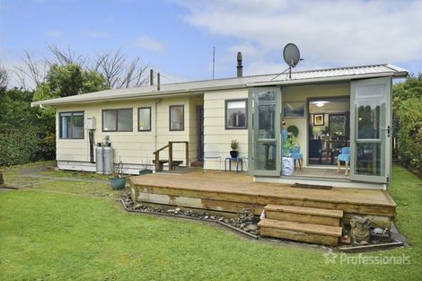 Photo of property in 15 Bethune Street, Featherston, 5710