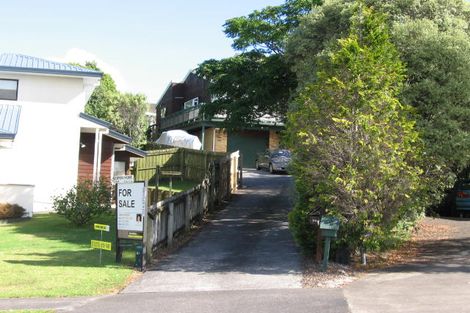 Photo of property in 2/22 Bronzewing Terrace, Unsworth Heights, Auckland, 0632