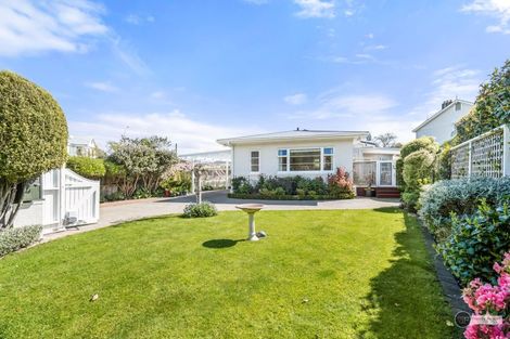 Photo of property in 16 Myrtle Street, Hutt Central, Lower Hutt, 5010