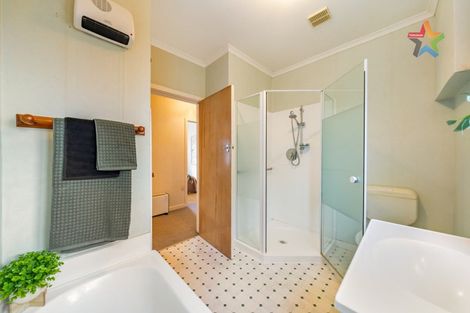 Photo of property in 224 Eastern Hutt Road, Stokes Valley, Lower Hutt, 5019