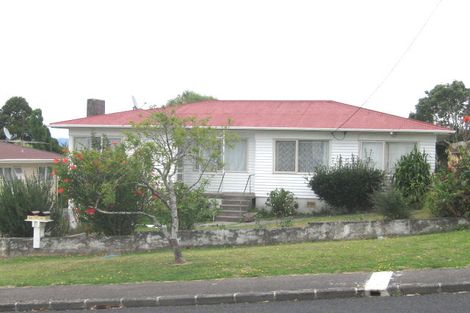 Photo of property in 2/3 Windy Ridge Road, Glenfield, Auckland, 0629