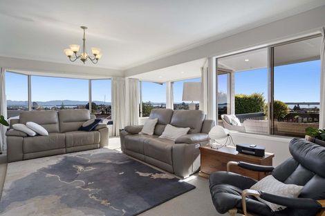 Photo of property in 18 Hinewa Road, Otumoetai, Tauranga, 3110