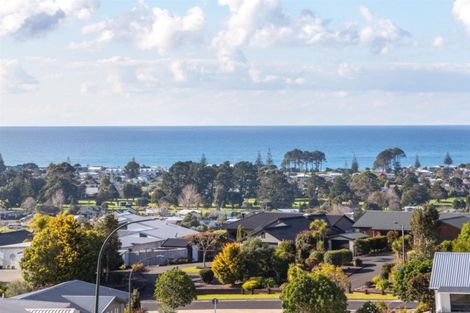 Photo of property in 115 Pacific View Drive, Whangamata, 3620
