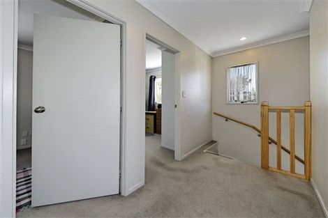 Photo of property in 2/129 Edmonton Road, Te Atatu South, Auckland, 0610