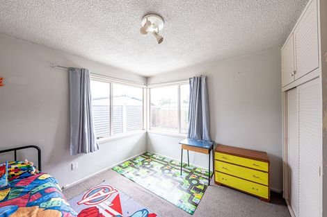 Photo of property in 3 Glenora Place, Hornby, Christchurch, 8042