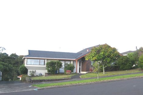 Photo of property in 5 Homewood Place, Chatswood, Auckland, 0626