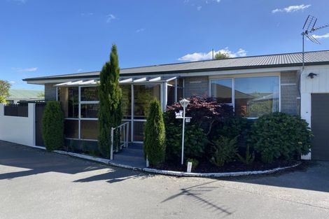 Photo of property in 2/77 Roberta Drive, Somerfield, Christchurch, 8024