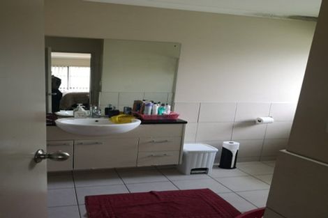 Photo of property in 41 Speyside Crescent, Flat Bush, Auckland, 2016