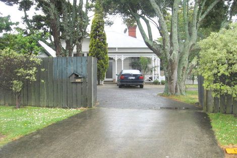 Photo of property in 486a Richardson Road, Mount Roskill, Auckland, 1041