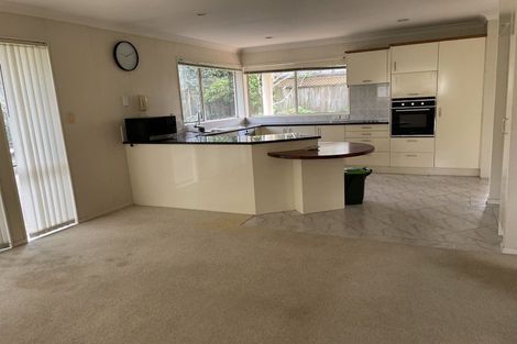 Photo of property in 6 Nathan Close, Somerville, Auckland, 2014