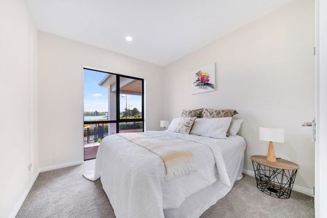 Photo of property in 8 Evergreen Parade, Rosehill, Papakura, 2113