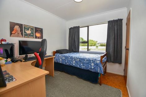 Photo of property in 9 Lincoln Road, Carterton, 5713