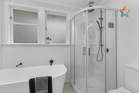 Photo of property in 2/352 Oxford Terrace, Avalon, Lower Hutt, 5011