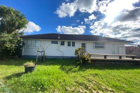 Photo of property in 26 Sutton Crescent, Papakura, 2110