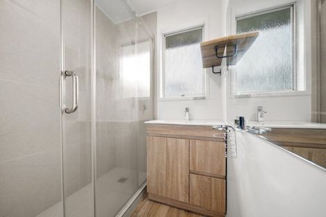 Photo of property in 29 Gladys Avenue, Glenfield, Auckland, 0629