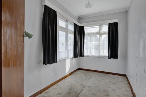 Photo of property in 225 South Road, Hawera, 4610