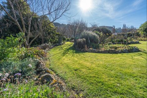 Photo of property in 1287 Okains Bay Road, Okains Bay, 7583