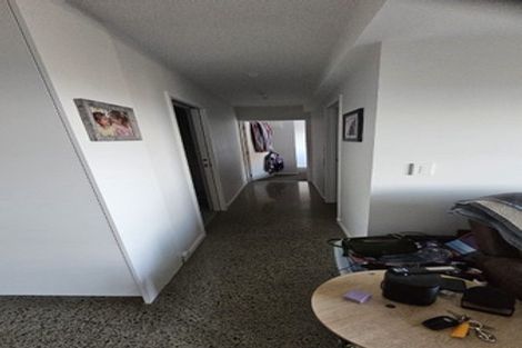 Photo of property in 122 Browns Bay Road, Rothesay Bay, Auckland, 0630