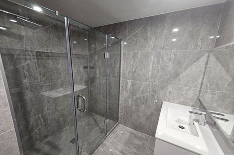 Photo of property in 5b Menen Place, Manurewa, Auckland, 2105