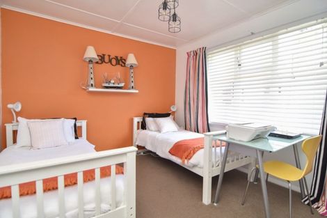 Photo of property in 35 Clifton Avenue, Carterton, 5713