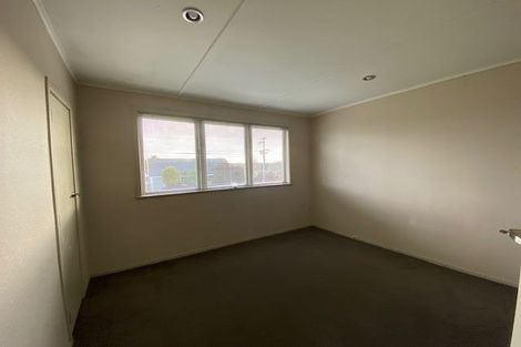 Photo of property in 7 Sheehan Road, Te Atatu South, Auckland, 0610