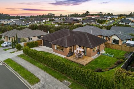 Photo of property in 16 Pitoitoi Drive, Riverhead, 0820