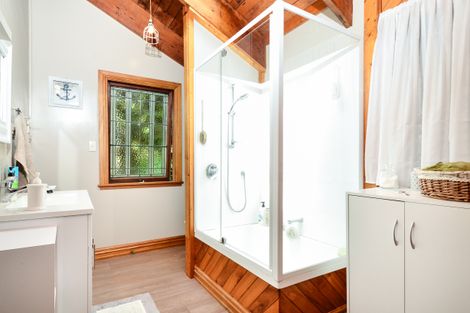 Photo of property in 289 Motutara Road, Muriwai, Waimauku, 0881