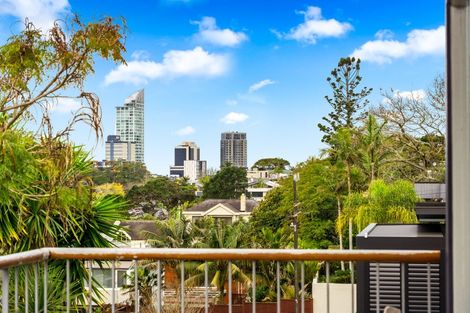 Photo of property in 2/14 Rangitira Avenue, Takapuna, Auckland, 0622