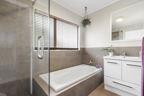 Photo of property in 40 Greenfield Drive, Western Heights, Hamilton, 3200