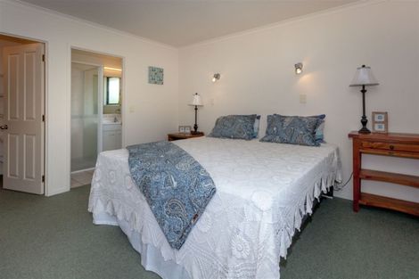 Photo of property in 105 The Drive, Whangamata, 3620