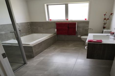 Photo of property in 20 Spinnaker Point, Haruru, 0204