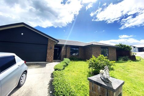 Photo of property in 27 Te Ironui Place, Huntington, Hamilton, 3210