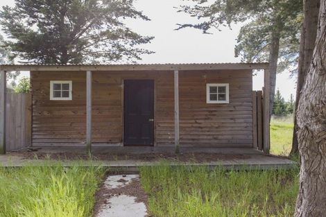 Photo of property in 16 Amberley Beach Road, Amberley, 7410