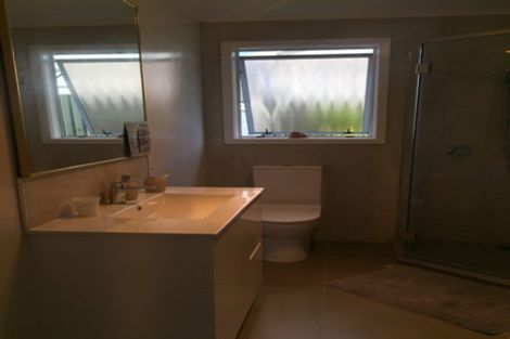 Photo of property in 2/71 Howe Street, Howick, Auckland, 2014