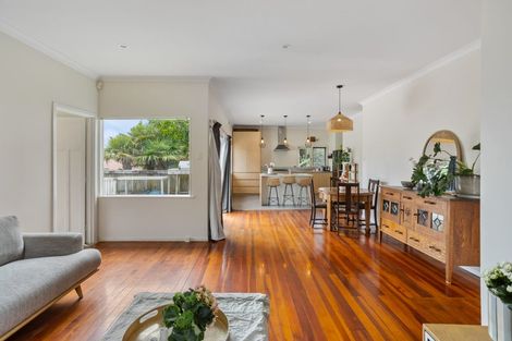 Photo of property in 2/73 Keegan Drive, Massey, Auckland, 0614