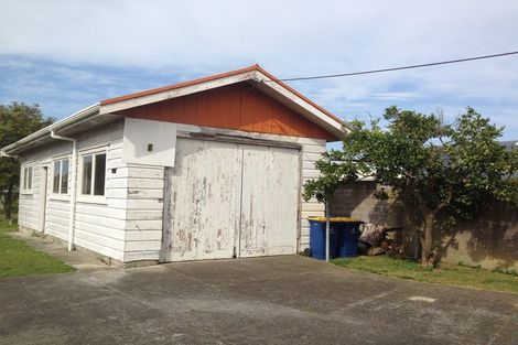 Photo of property in 26 Rimu Street, New Lynn, Auckland, 0600