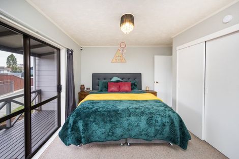 Photo of property in 5 Cedar Grove, Highbury, Palmerston North, 4412