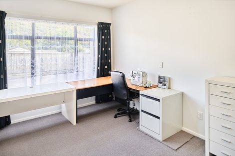 Photo of property in 57a Albatross Close, Whitby, Porirua, 5024