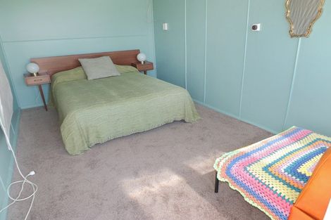 Photo of property in 38 Pratt Avenue, Foxton Beach, Foxton, 4815