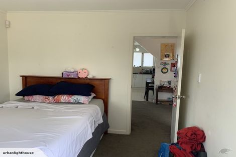 Photo of property in 4 Vanguard Road, Kelston, Auckland, 0602
