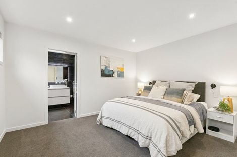 Photo of property in 11 Rutland Way, Wadestown, Wellington, 6012