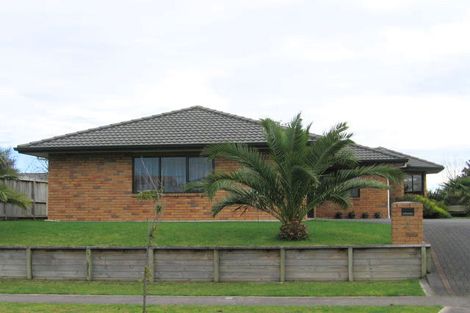 Photo of property in 4 Mangakoea Place, St Andrews, Hamilton, 3200