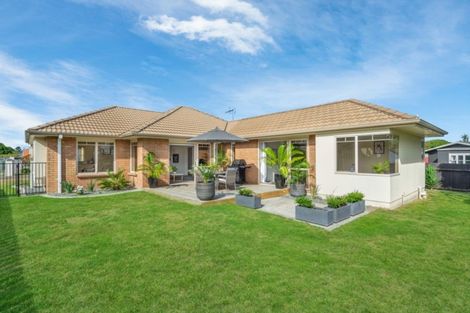 Photo of property in 18 Mews Place, Forest Lake, Hamilton, 3200