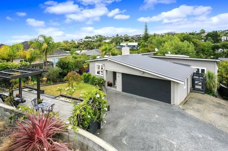 Photo of property in 2 Peter Terrace, Castor Bay, Auckland, 0620